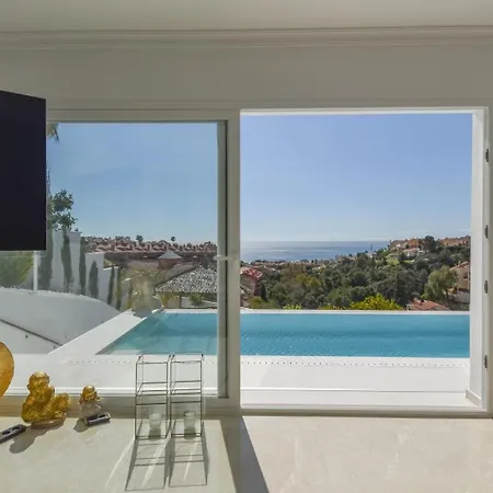 Villa Bali Malaga In Torreblanca *