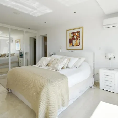 Bali Malaga In Torreblanca Fuengirola